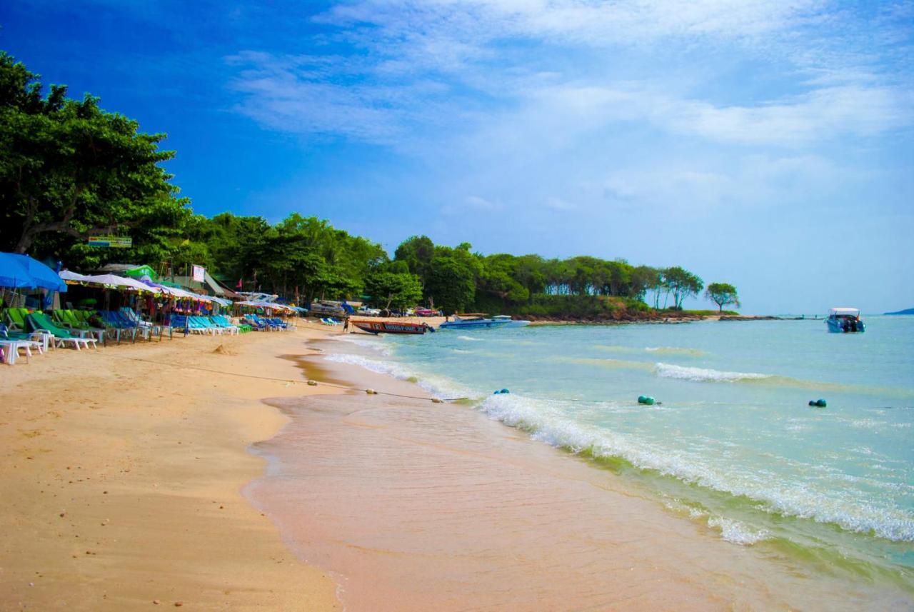 Base * Pattaya