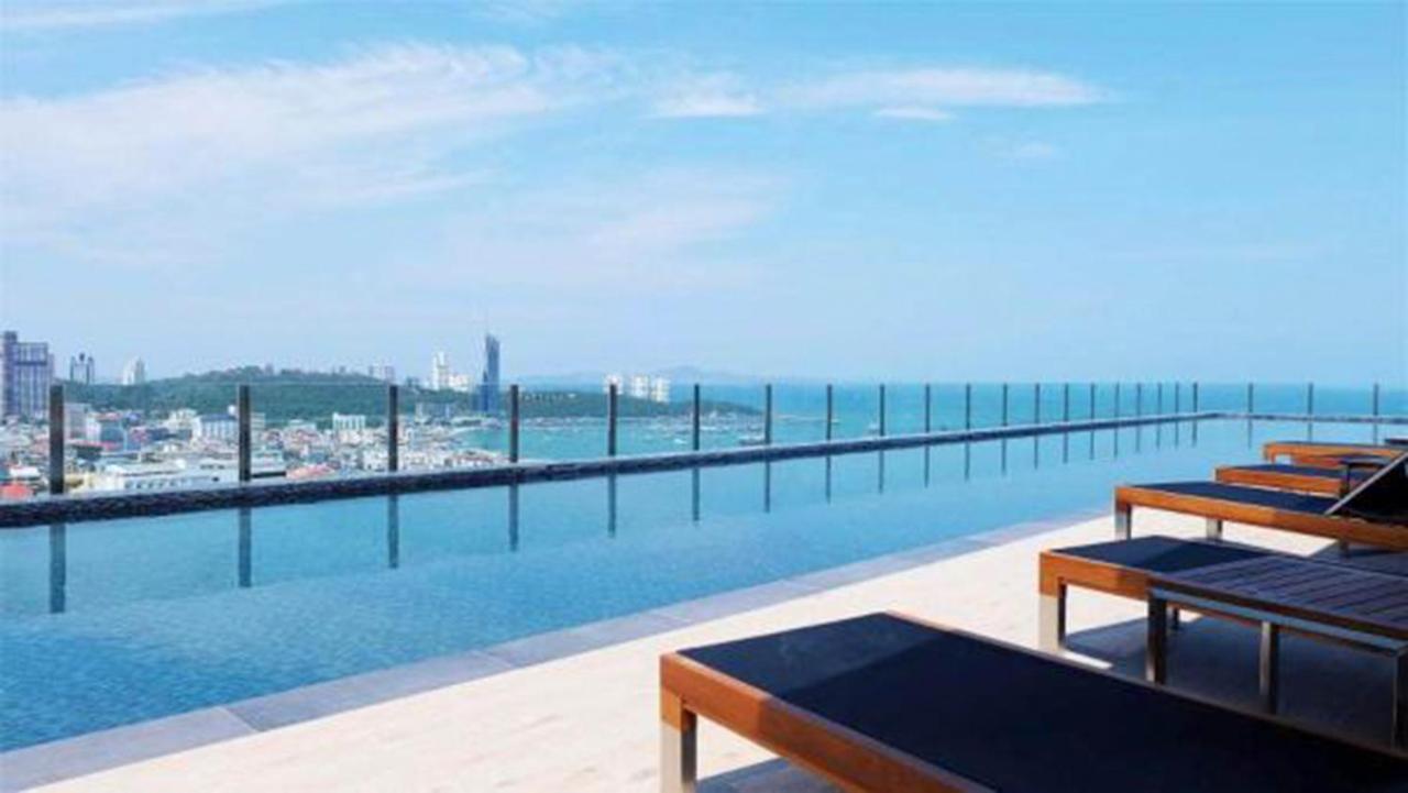 Base * Pattaya