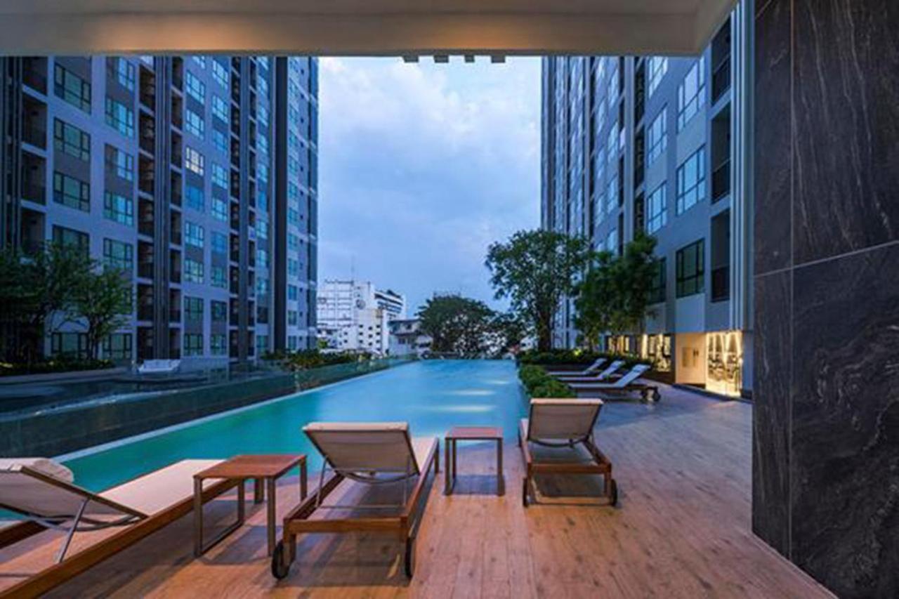 Base * Pattaya